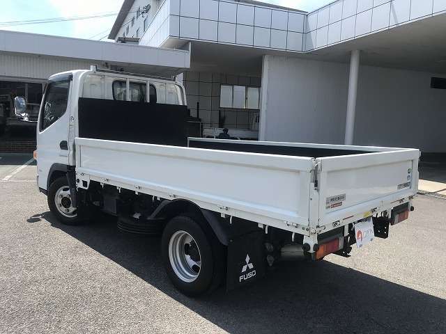 Mitsubishi Fuso Canter 4