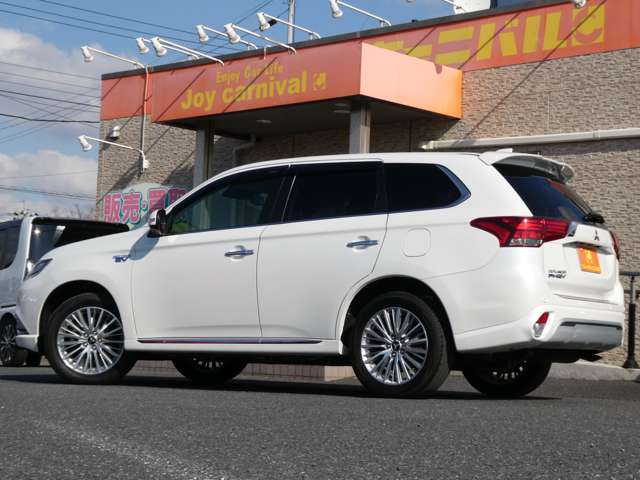 Mitsubishi Outlander PHEV 6