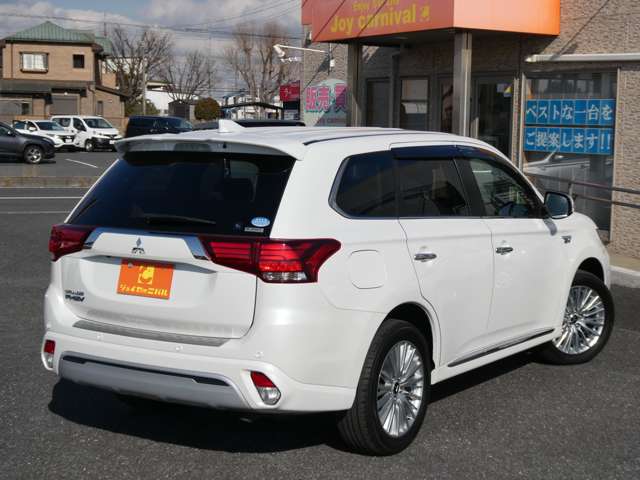 Mitsubishi Outlander PHEV 8