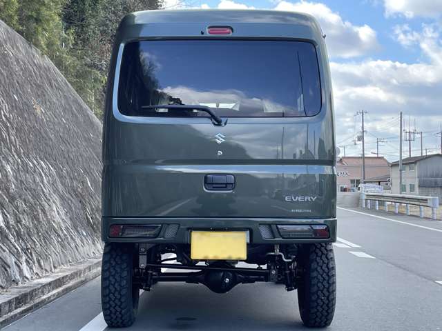Suzuki Every 12
