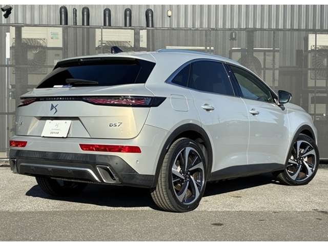 DS Automobiles DS7 4