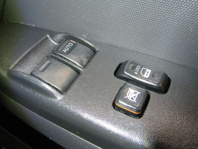 Toyota Regius Ace 12