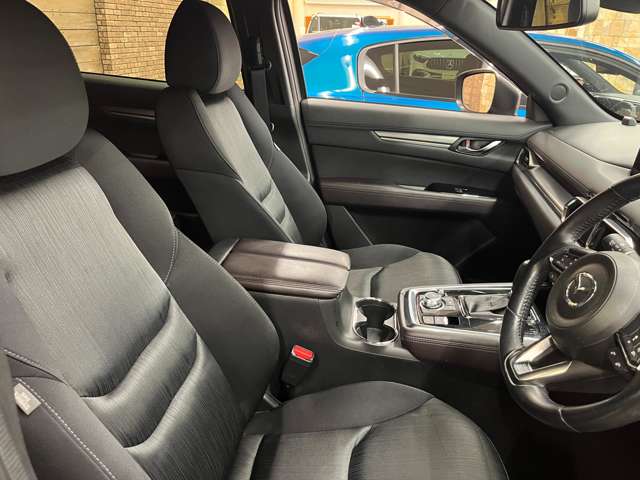 Mazda CX-8 8