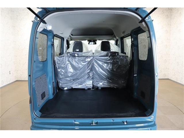 Suzuki Every 12