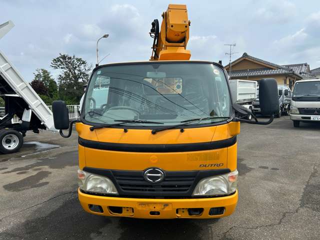 Hino Dutro 2
