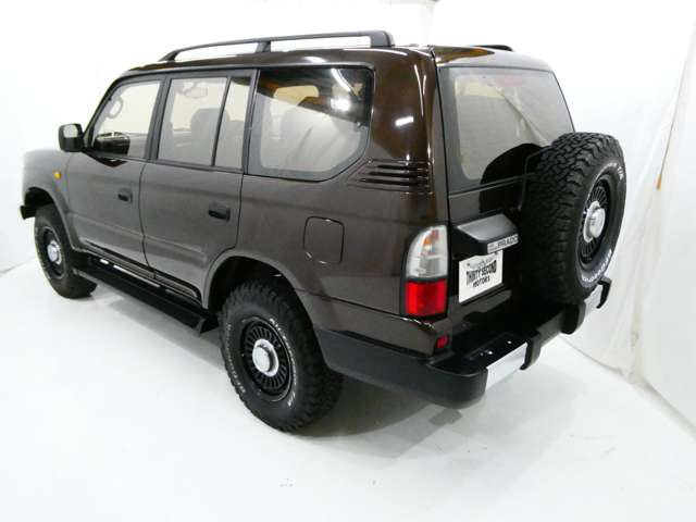 Toyota Land Cruiser Prado 6