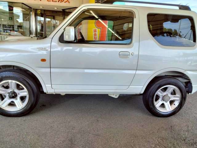 Suzuki Jimny 6