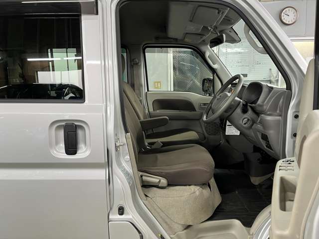 Nissan NV100 Clipper 12