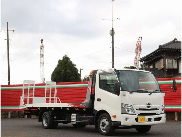 Hino Dutro 7
