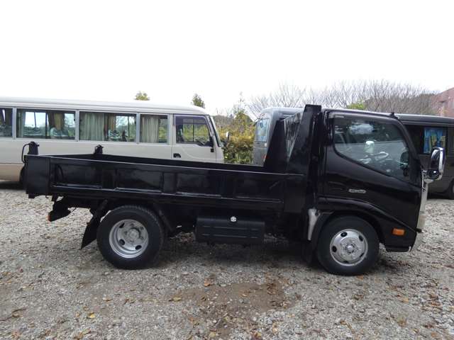 Hino Dutro 5