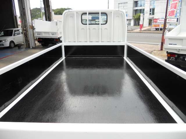 Mitsubishi Fuso Canter 10