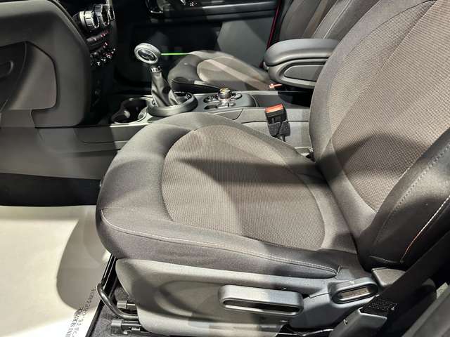 MINI Crossover 7