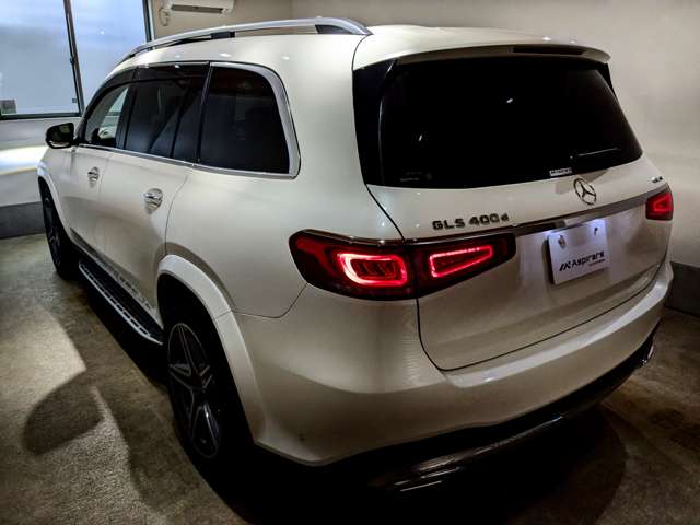 Mercedes-Benz GLS 10