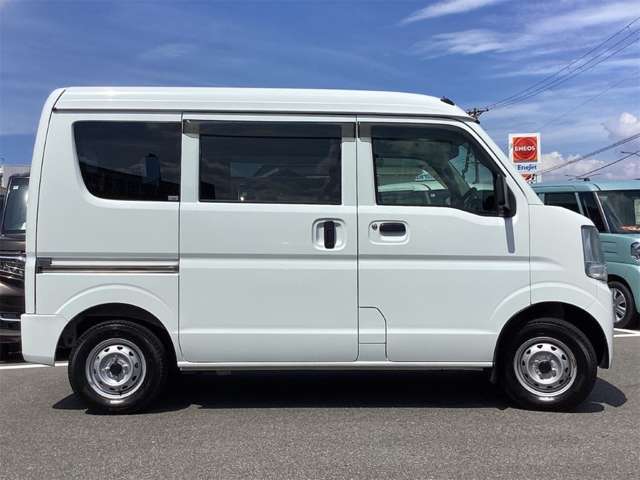 Nissan NV100 Clipper 7