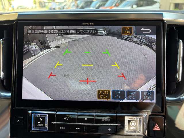 Toyota Alphard 4