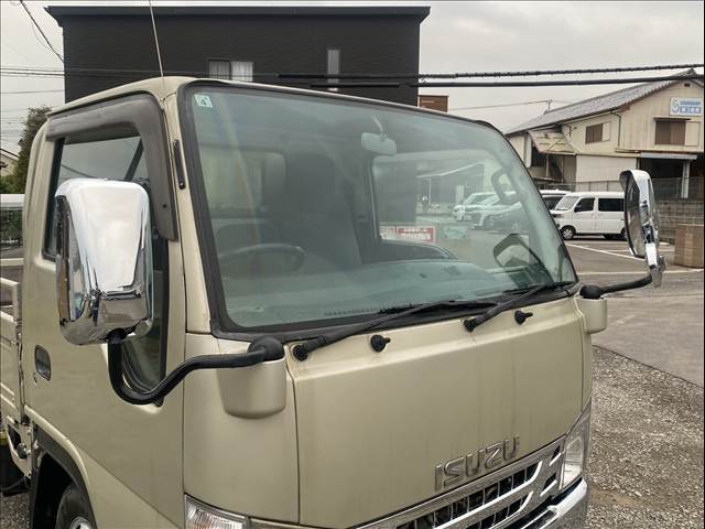 Isuzu Elf 6