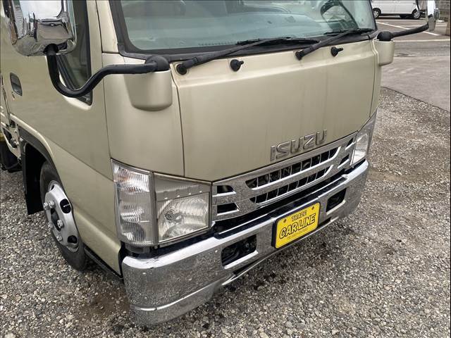 Isuzu Elf 7