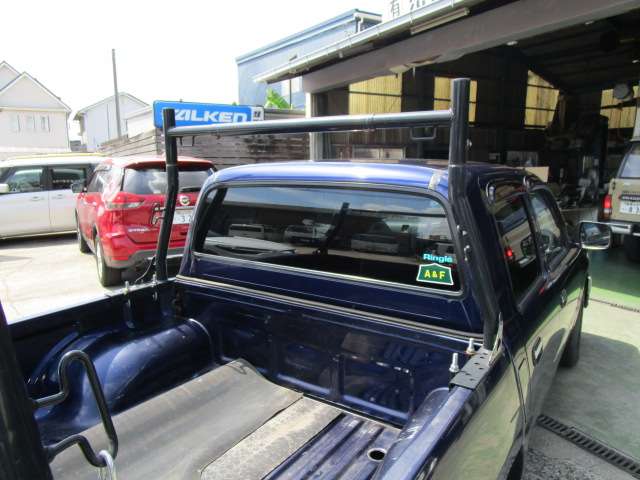 Toyota Hilux 11