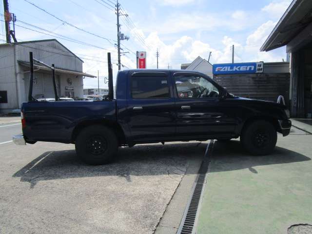 Toyota Hilux 7