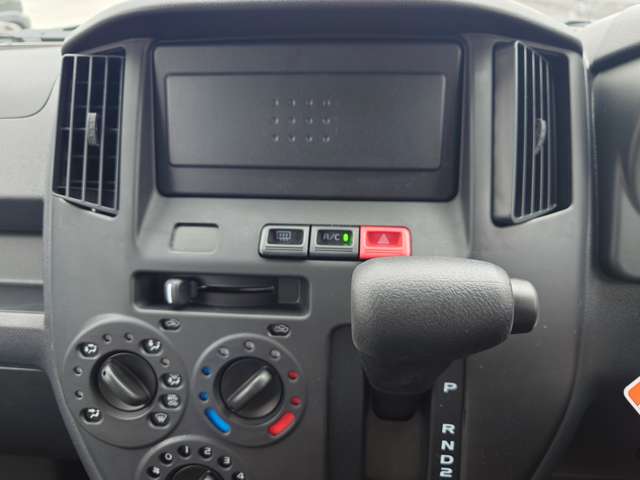 Toyota Town Ace Van 8