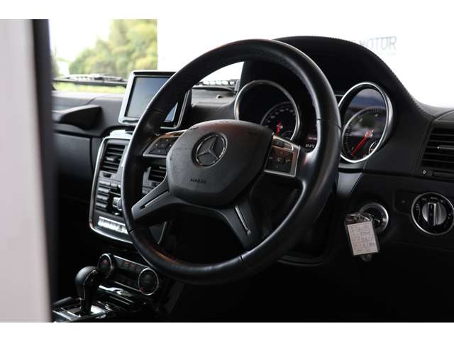 Mercedes-Benz G-Class 11