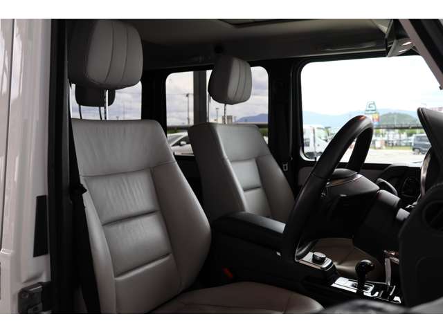 Mercedes-Benz G-Class 12
