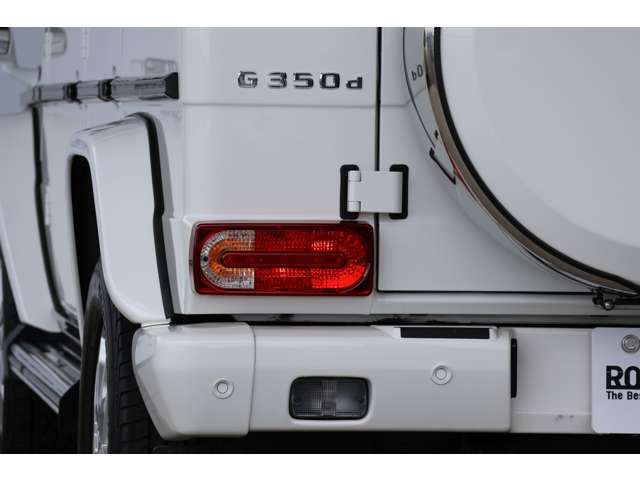 Mercedes-Benz G-Class 8