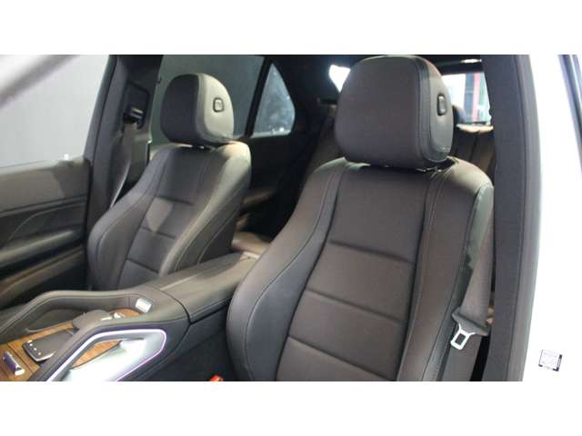 Mercedes-Benz GLE 10