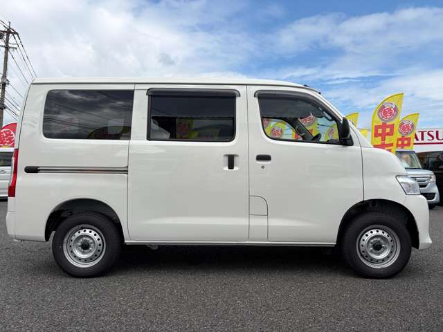 Toyota Town Ace Van 11