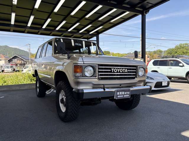 Toyota Land Cruiser 60 7
