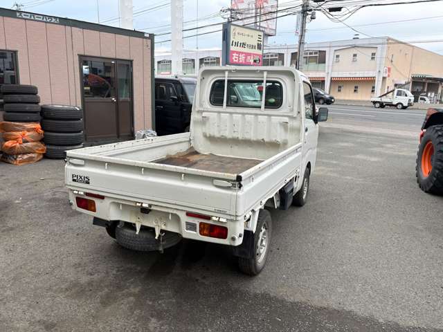 Toyota Pixis Truck 5