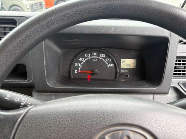 Toyota Pixis Truck 7