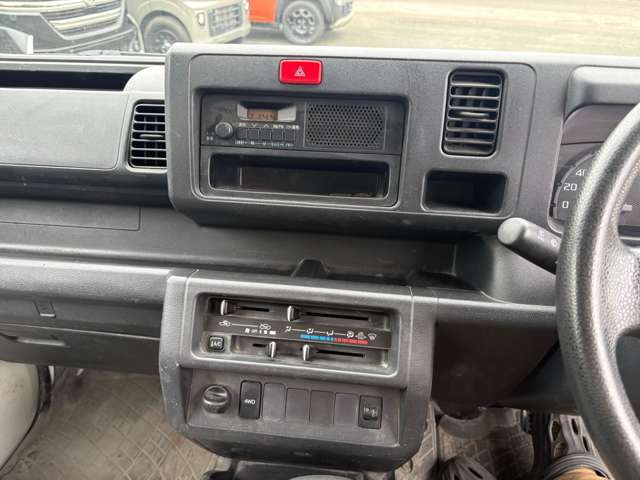 Toyota Pixis Truck 9