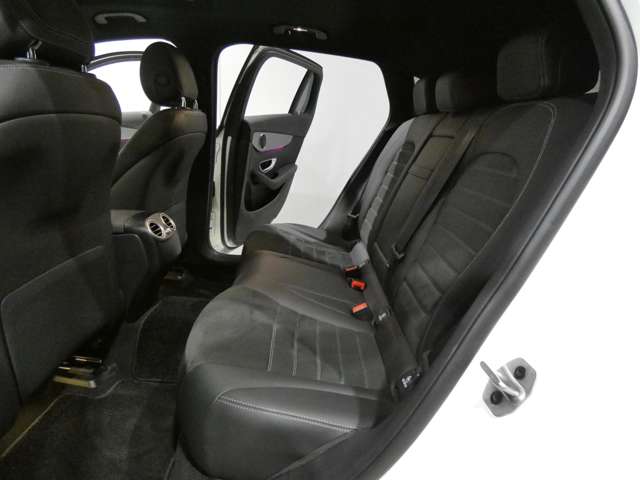 Mercedes-Benz EQC 7