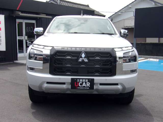 Mitsubishi Triton 2