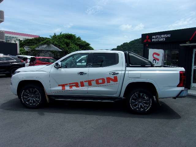 Mitsubishi Triton 5
