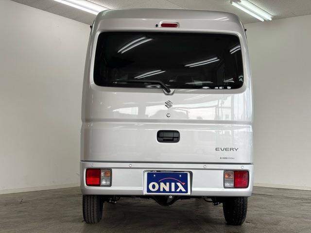 Suzuki Every 12