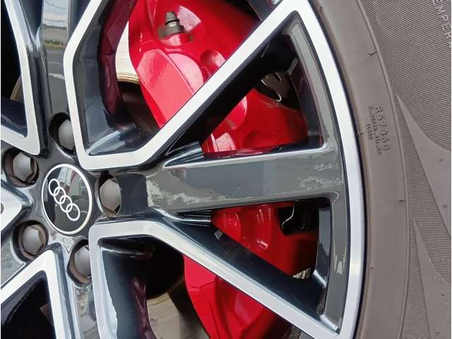 Audi SQ5 12