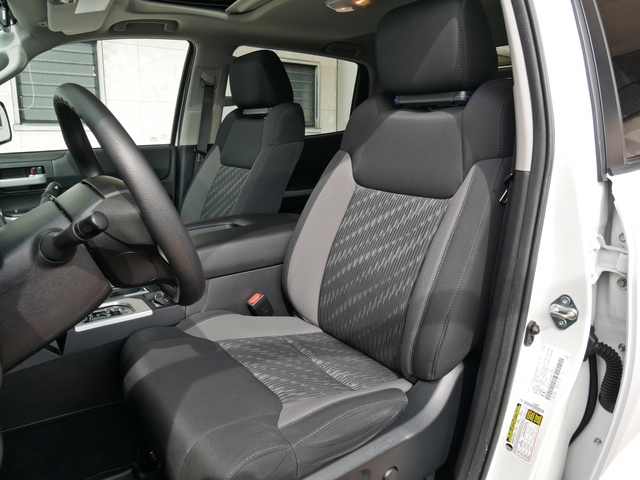 Toyota Tundra 2
