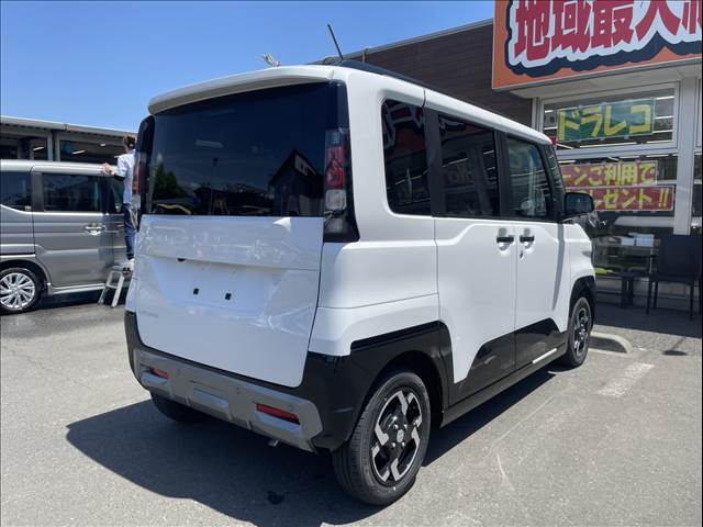 Mitsubishi Delica Mini 11