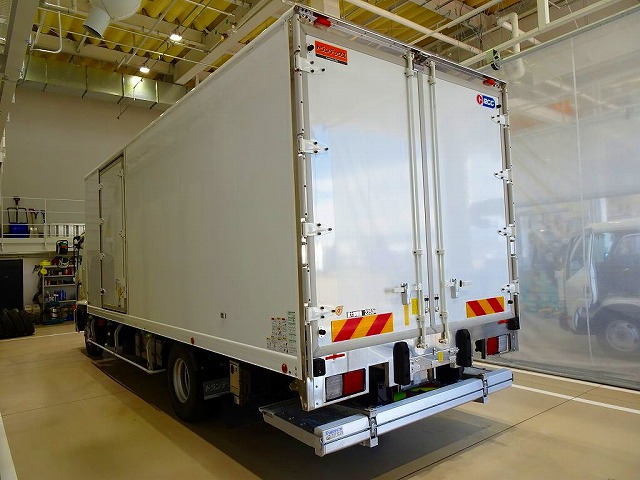 Hino Ranger 12