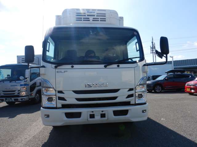 Isuzu Elf 2