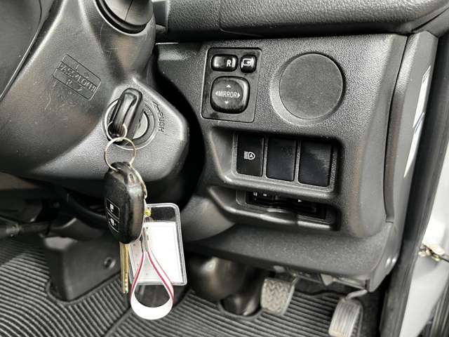 Toyota Regius Ace 12