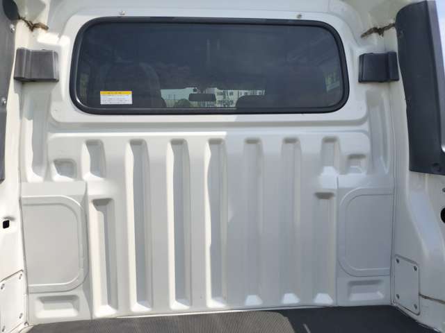 Daihatsu Hijet Deck Van 8