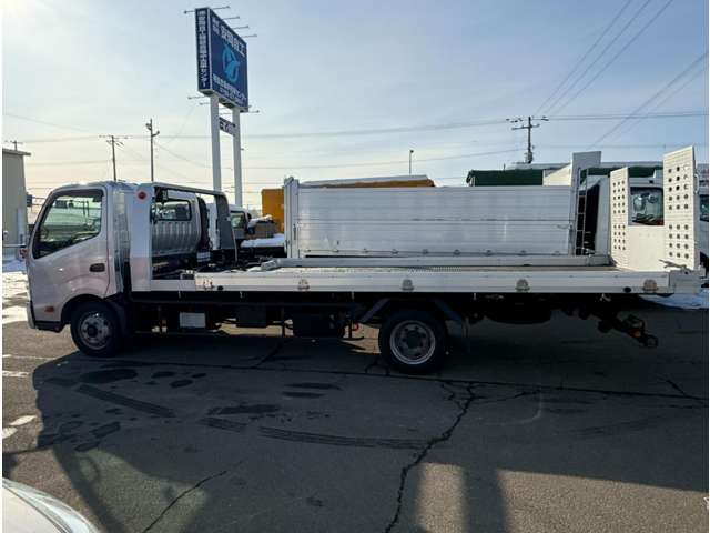 Hino Dutro 7