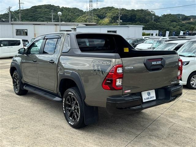 Toyota Hilux 11