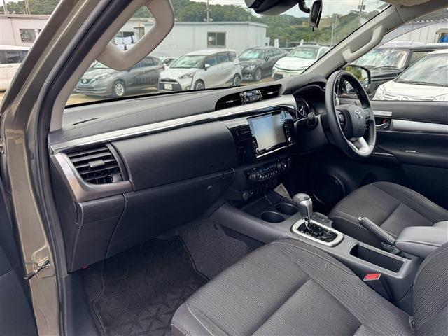 Toyota Hilux 4