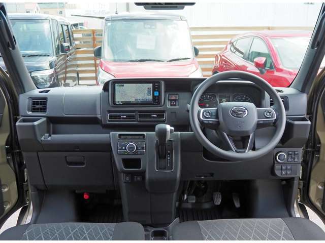 Daihatsu Atrai 3