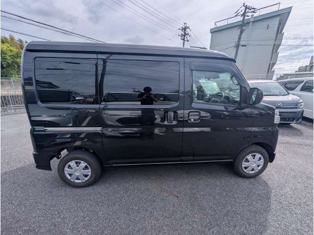 Daihatsu Hijet Cargo 6