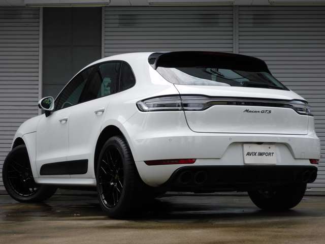 Porsche Macan 2